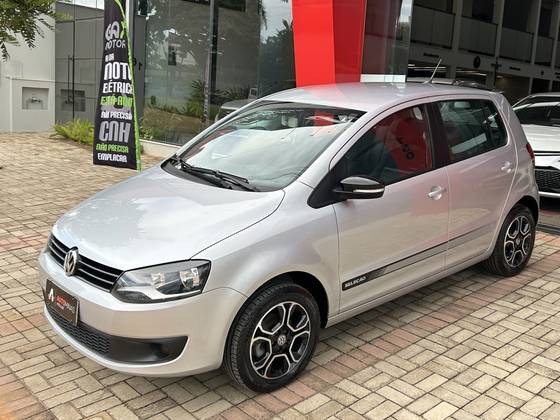 VOLKSWAGEN FOX 1.6 MI SELEÇÃO 8V FLEX 4P MANUAL VOLKSWAGEN FOX 1.6 MI SELEÇÃO 8V FLEX 4P MANUAL